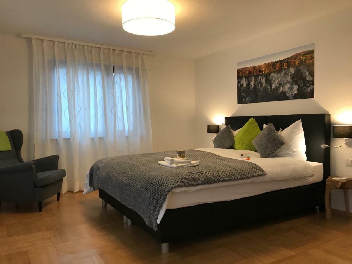 Ferienhaus Vier Jahreszeiten Bad Urach Buitenkant foto